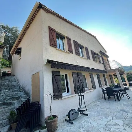 Rez De Avec Piscine Apartment