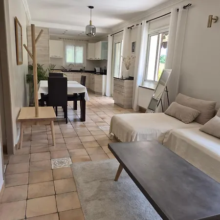 Rez De Avec Piscine Apartman Menton