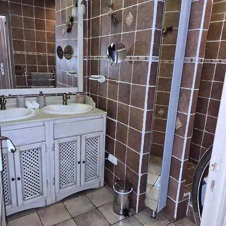 Apartman Rez De Avec Piscine Menton