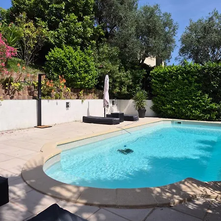Διαμέρισμα Rez De Avec Piscine *